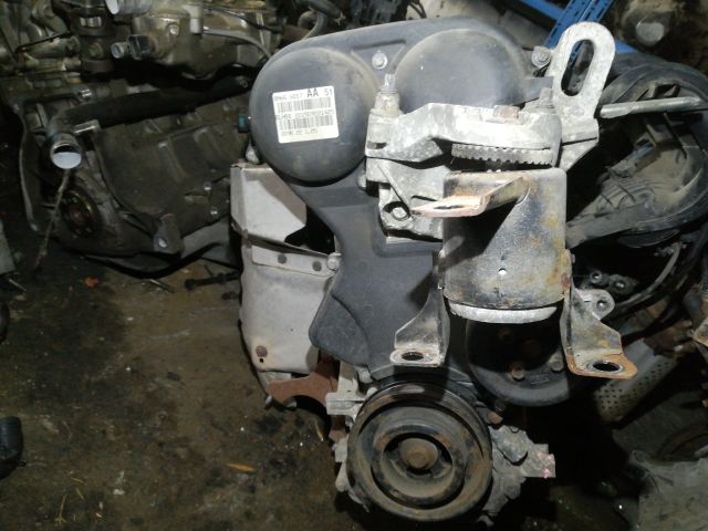bontott FORD FIESTA VII Motor (Fűzött blokk hengerfejjel)