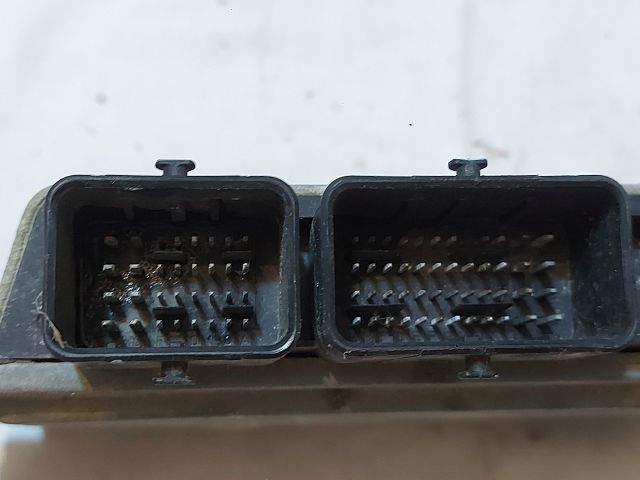 bontott FORD FIESTA VII Motorvezérlő