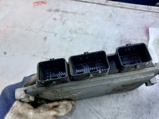 bontott FORD FIESTA VII Motorvezérlő