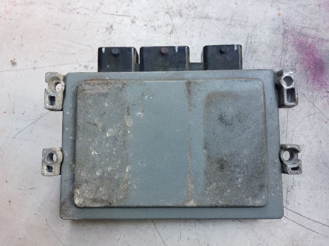 bontott FORD FIESTA VII Motorvezérlő