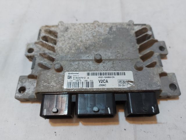 bontott FORD FIESTA VII Motorvezérlő