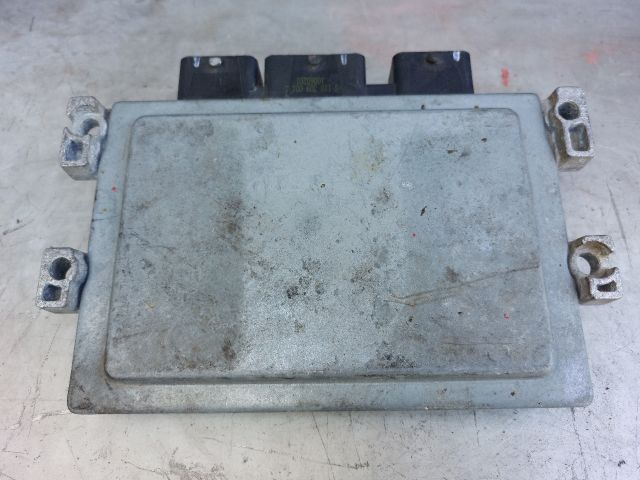 bontott FORD FIESTA VII Motorvezérlő