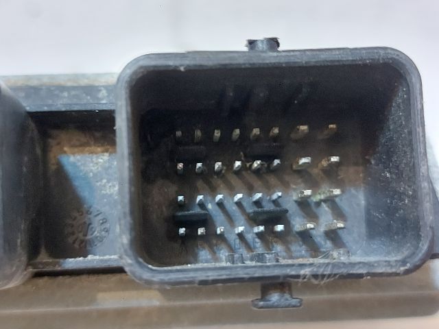 bontott FORD FIESTA VII Motorvezérlő