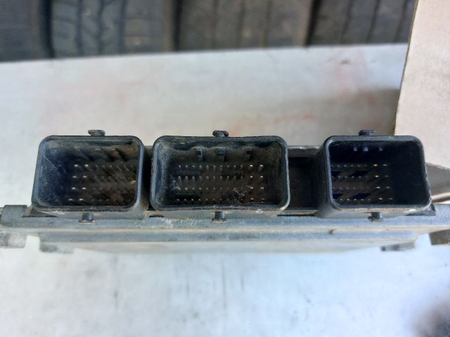 bontott FORD FIESTA VII Motorvezérlő