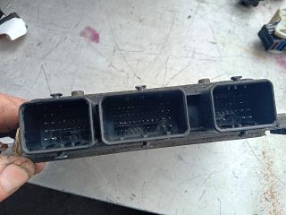 bontott FORD FIESTA VII Motorvezérlő