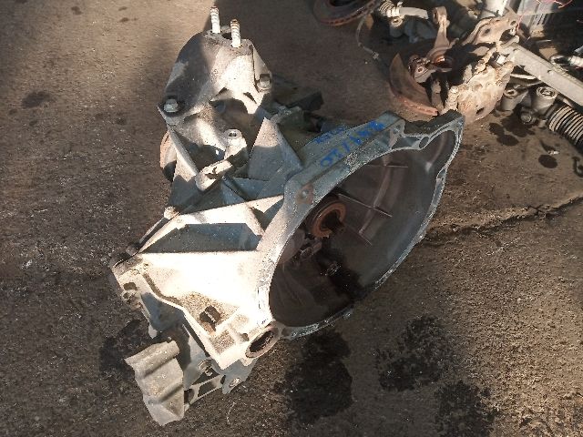 bontott FORD FIESTA VII Váltó (Mechanikus)