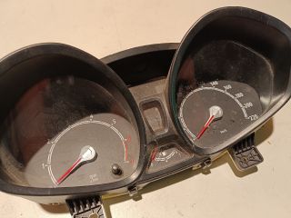 bontott FORD FIESTA VII Kilométeróra