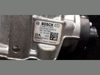 bontott FORD FIESTA VII Adagoló