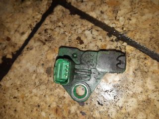 bontott FORD FIESTA VII Főtengely Fordulatszám Jeladó