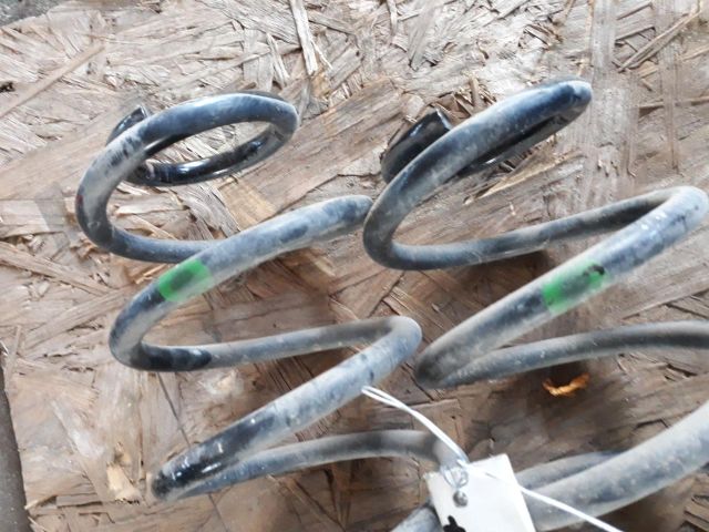 bontott FORD FIESTA VII Hátsó Rugó Pár