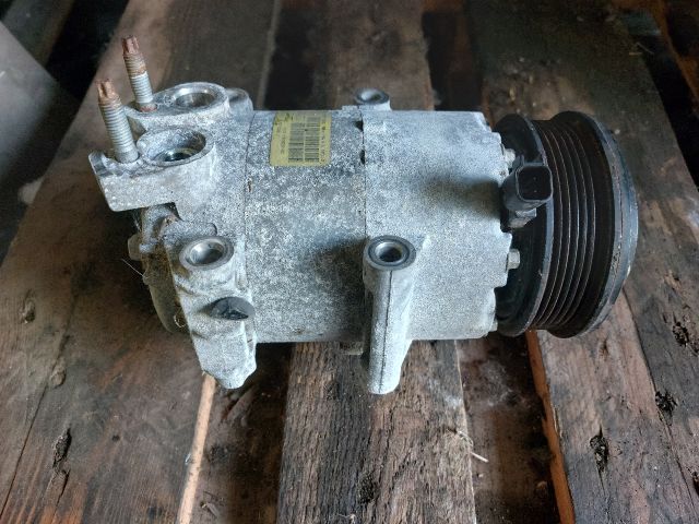 bontott FORD FIESTA VII Klímakompresszor