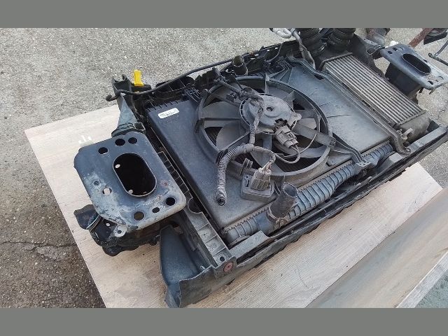 bontott FORD FIESTA VII Komplett Homlokfal (Részeivel)