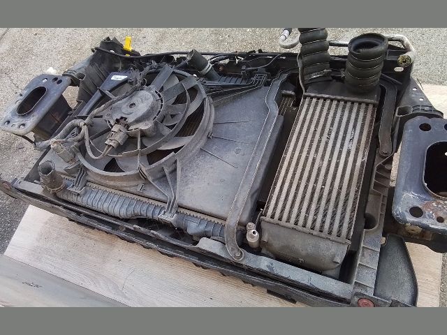 bontott FORD FIESTA VII Komplett Homlokfal (Részeivel)