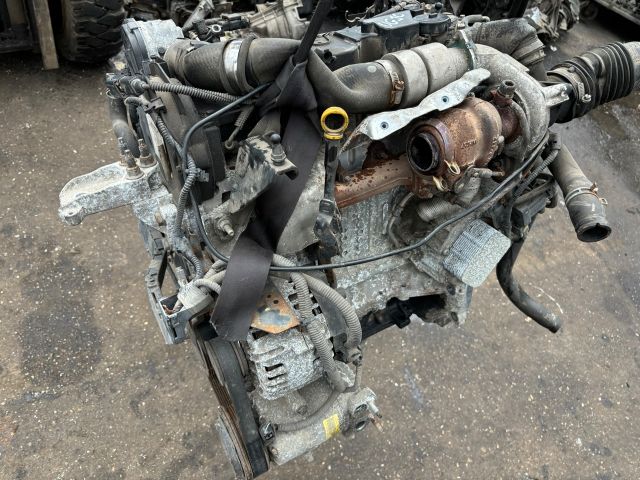 bontott FORD FIESTA VII Komplett Motor (Segédberendezésekkel)