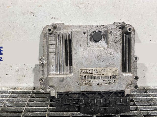 bontott FORD FIESTA VII Motorvezérlő