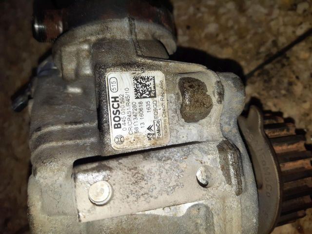 bontott FORD FIESTA VII Nagynyomású Szivattyú