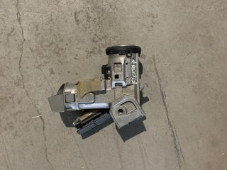 bontott FORD FIESTA VII Gyújtáskapcsoló