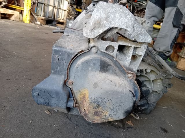 bontott FORD FIESTA VII Váltó (Mechanikus)