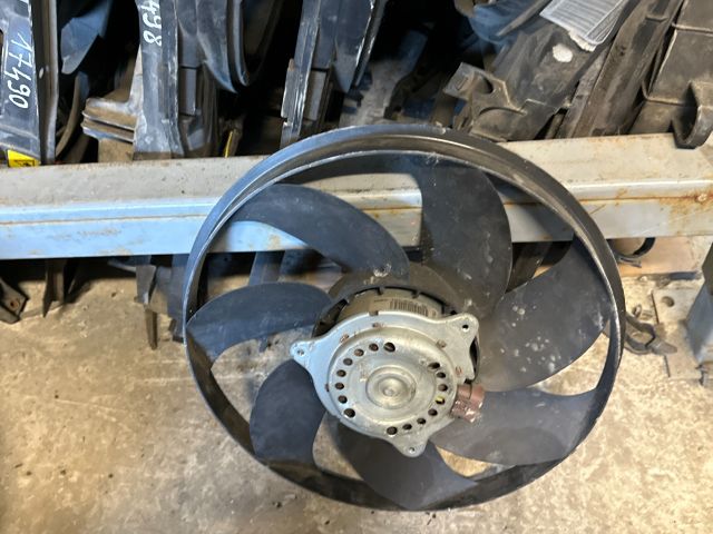 bontott FORD FIESTA VII Hűtőventilátor