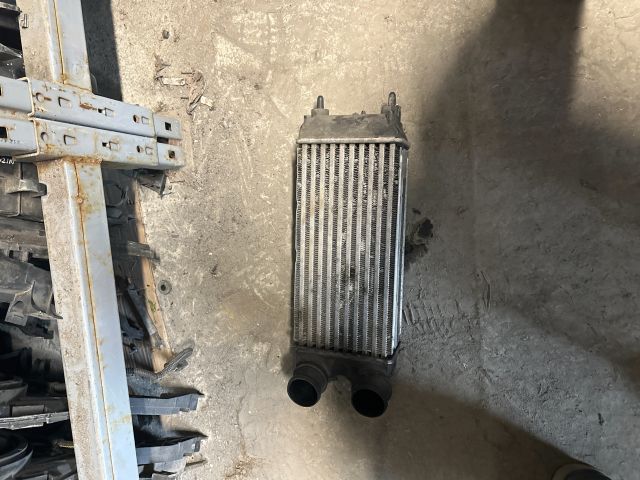 bontott FORD FIESTA VII Intercooler