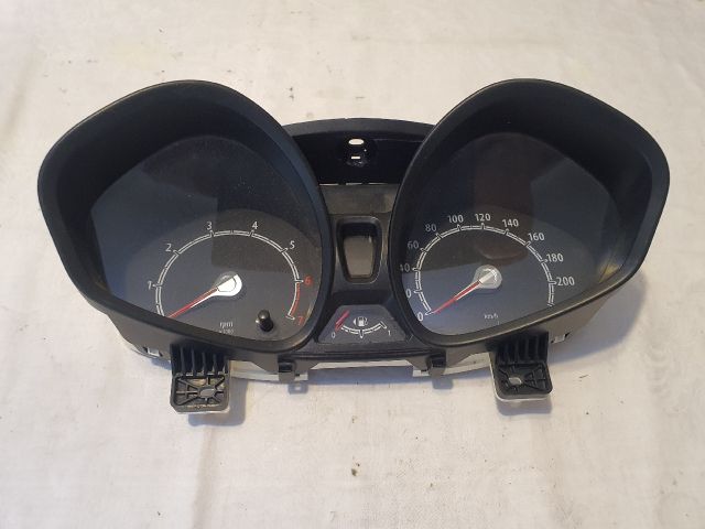 bontott FORD FIESTA VII Kilométeróra