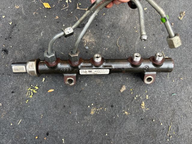 bontott FORD FIESTA VII Közösnyomócső