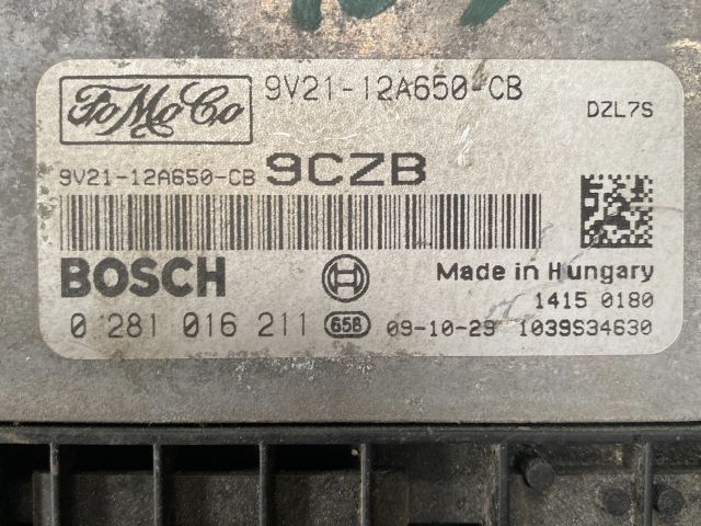 bontott FORD FIESTA VII Motorvezérlő