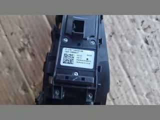 bontott FORD FIESTA VII Ablakemelő Kapcsoló Négyes / Kettes