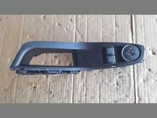 bontott FORD FIESTA VII Ablakemelő Kapcsoló Négyes / Kettes