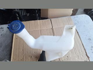 bontott FORD FIESTA VII Ablakmosó Tartály