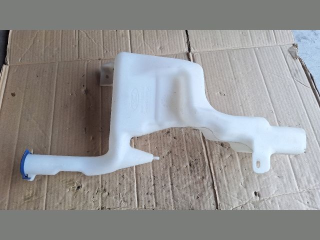 bontott FORD FIESTA VII Ablakmosó Tartály