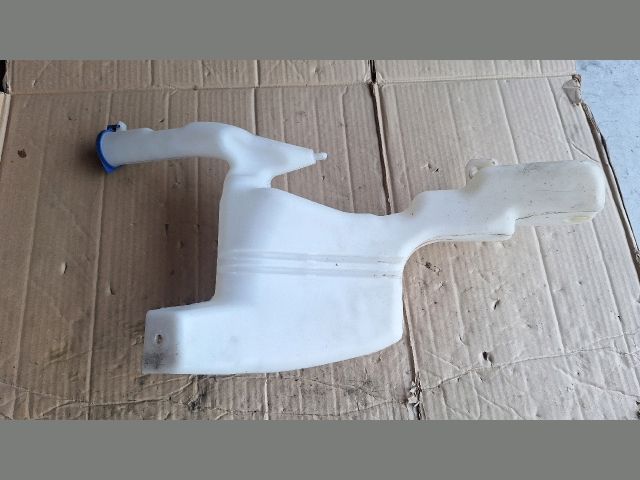 bontott FORD FIESTA VII Ablakmosó Tartály