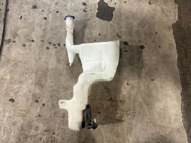 bontott FORD FIESTA VII Ablakmosó Tartály