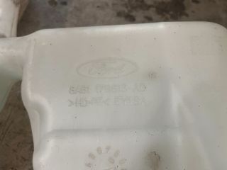 bontott FORD FIESTA VII Ablakmosó Tartály