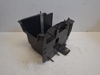 bontott FORD FIESTA VII Akkumulátor Védő Lemez