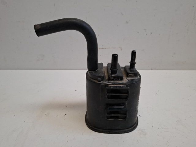 bontott FORD FIESTA VII Aktív Szénszűrő