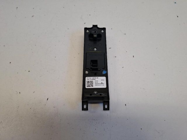 bontott FORD FIESTA VII Bal első Ablakemelő Kapcsoló