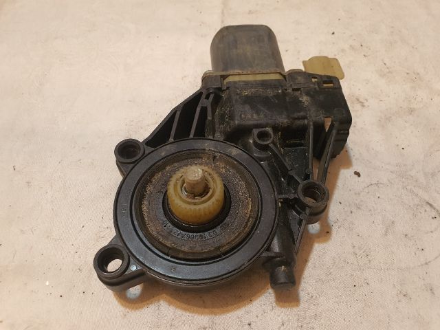 bontott FORD FIESTA VII Bal első Ablakemelő Motor