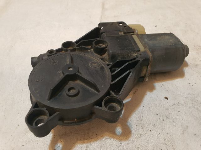 bontott FORD FIESTA VII Bal első Ablakemelő Motor