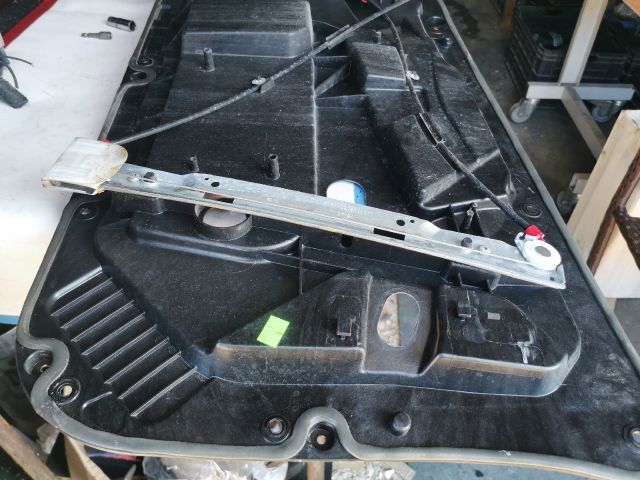 bontott FORD FIESTA VII Bal első Ablakemelő Szerkezet (Elektromos)