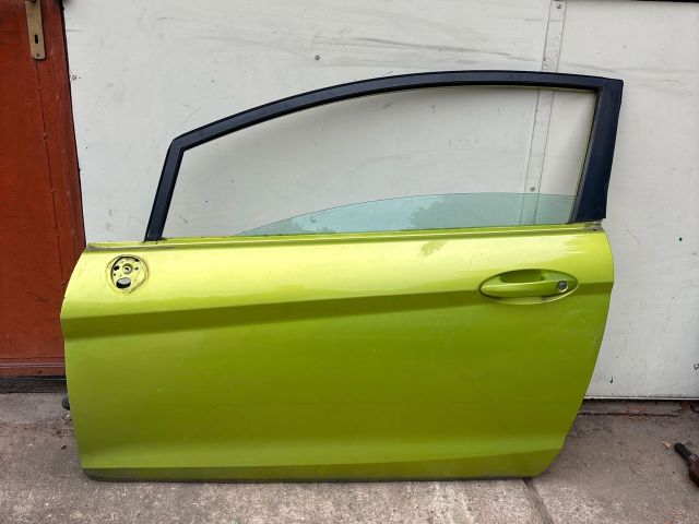 bontott FORD FIESTA VII Bal első Ajtó (Részeivel)