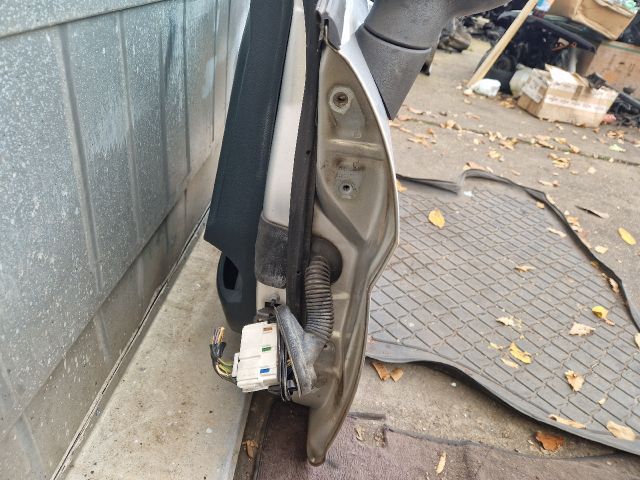 bontott FORD FIESTA VII Bal első Ajtó (Részeivel)