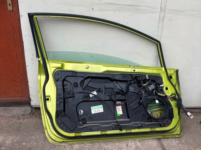 bontott FORD FIESTA VII Bal első Ajtó (Részeivel)