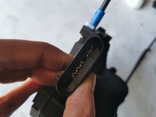 bontott FORD FIESTA VII Bal első Ajtózár