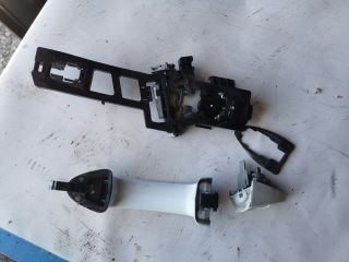 bontott FORD FIESTA VII Bal első Belső Kilincs