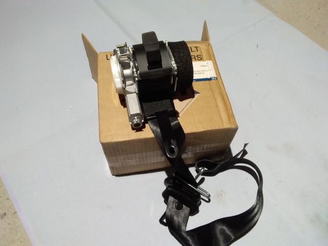 bontott FORD FIESTA VII Bal első Biztonsági Öv