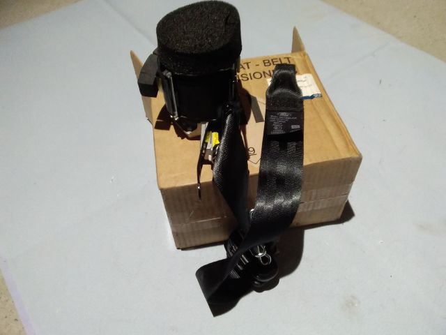 bontott FORD FIESTA VII Bal első Biztonsági Öv