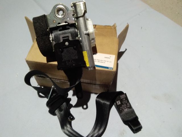 bontott FORD FIESTA VII Bal első Biztonsági Öv