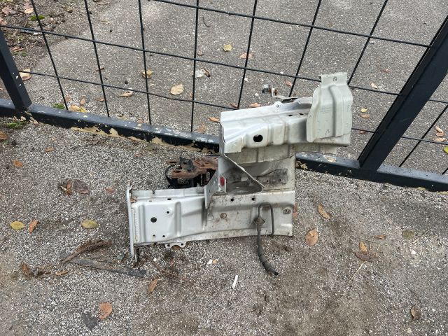 bontott FORD FIESTA VII Bal első Hossznyúlvány