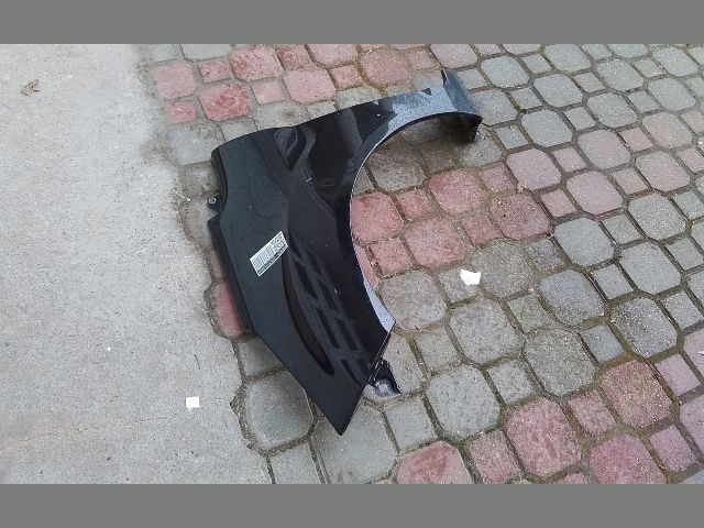 bontott FORD FIESTA VII Bal első Sárvédő